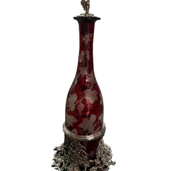 Antique vine decanter 750 ml Est 1910 Stopper Solid Silver Bottom Silver Plated